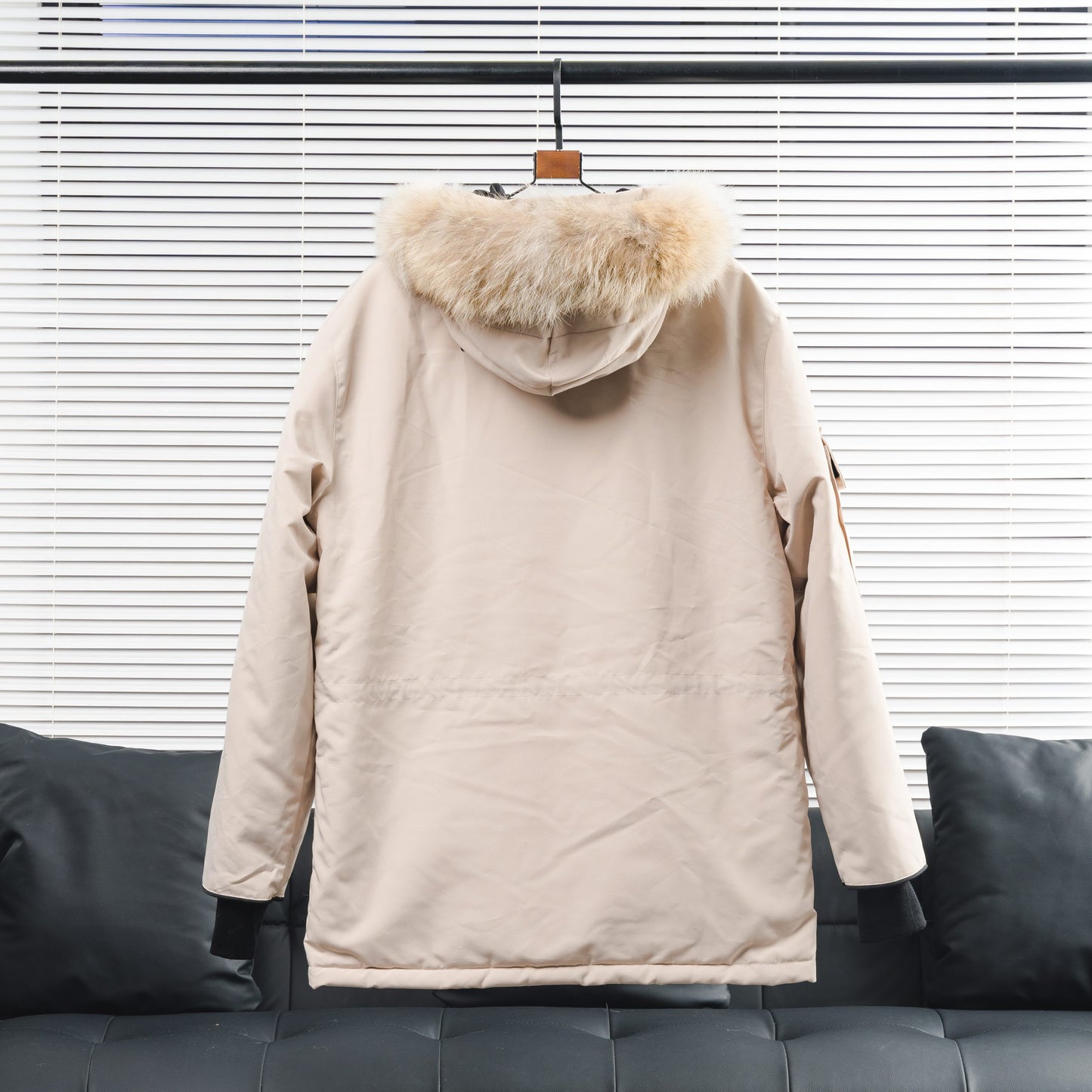 ** Canada Goose Expedition Parka 08 Model - Premium Outdoor Jacket

**